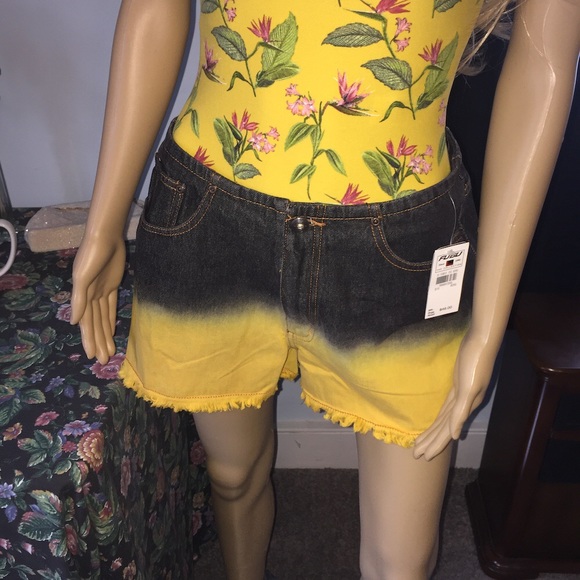 FUBU The Collection Rare Vintage NOS Shorts 9/10 - Picture 2 of 8